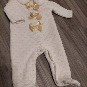 White warm onesie 6-9m